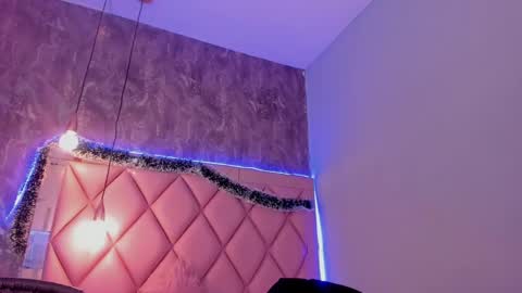 M E G A N online show from 28, 12, 2024