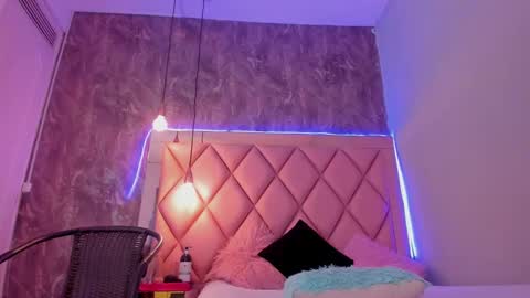 M E G A N online show from 3, 1, 2025