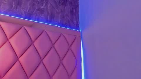 M E G A N online show from 6, 1, 2025