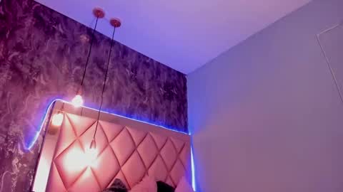 M E G A N online show from 8, 1, 2025