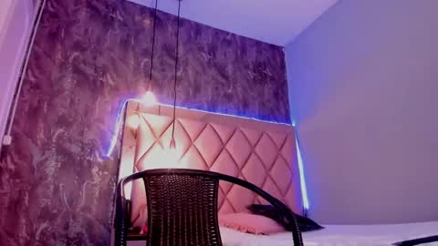 M E G A N online show from 19, 1, 2025