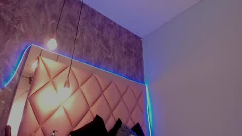 M E G A N online show from 13, 2, 2025