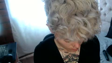 Snapshot of megan_coop3r_ chatting on 21, 6, 2026 Megan and sophi online show from 21, 6, 2026