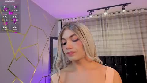 megan do santos online show from 17, 12, 2025