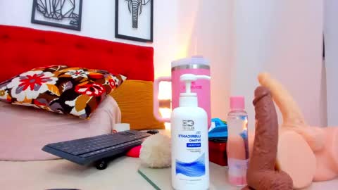 Snapshot of megan_fox_22 chatting on 14, 2, 2025 Megan online show from 14, 2, 2025