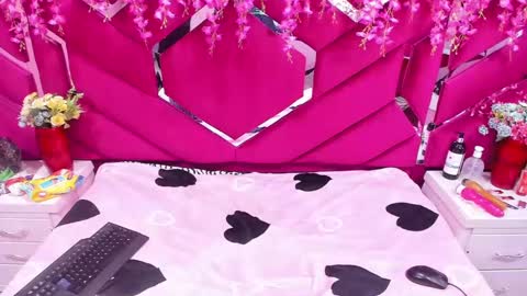 Snapshot of megan_latinn chatting on 10, 1, 2025 megan_latinn online show from 10, 1, 2025