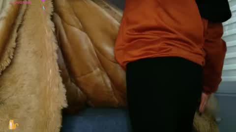 Snapshot of megan_moore__ chatting on 5, 11, 2025 online show from 5, 11, 2025