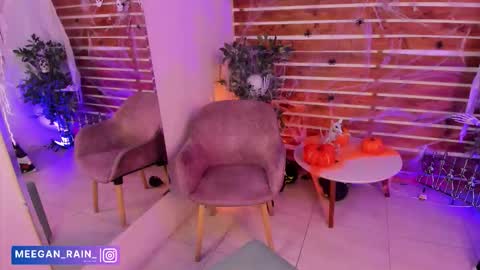 megan_raiin online show from 28, 10, 2025
