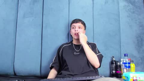 megan_thompsonn_ online show from 25, 3, 2026