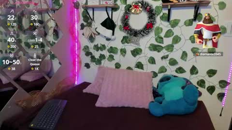 Snapshot of megan_xoxo1 chatting on 12, 12, 2024 Megan online show from 12, 12, 2024