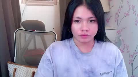 Snapshot of megan_younng chatting on 7, 7, 2026 MEGAN online show from 7, 7, 2026