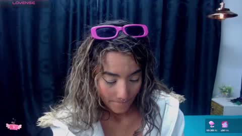 Snapshot of meganadriels96 chatting on 18, 12, 2024 M E G A N online show from 18, 12, 2024