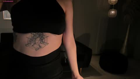 Snapshot of megancross1 chatting on 11, 11, 2025 Megan Cross online show from 11, 11, 2025