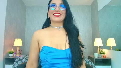Snapshot of megandiamont_fg chatting on 2, 6, 2026 Megan online show from 2, 6, 2026