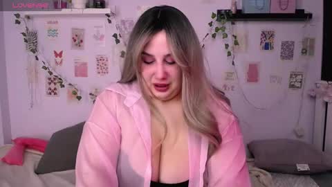 Snapshot of megangoddesss chatting on 5, 10, 2025 megangoddesss online show from 5, 10, 2025