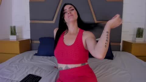 Megan Hofman online show from 17, 11, 2025