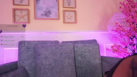 Megan Lowell online show from 9, 5, 2026