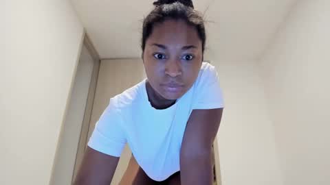 meganmir1 online show from 25, 1, 2025