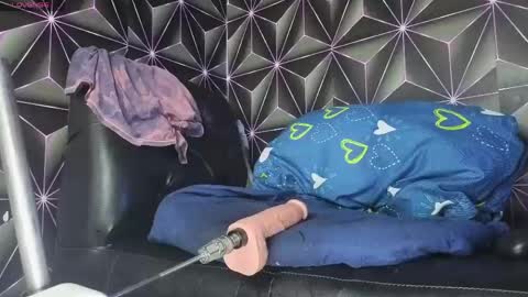 Megan online show from 17, 4, 2026