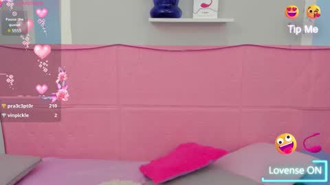 Snapshot of meganqueen2 chatting on 7, 3, 2025 Megan Queen online show from 7, 3, 2025