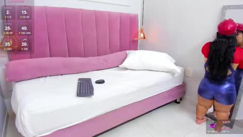 Snapshot of megansaenz_1 chatting on 21, 10, 2025 Megan online show from 21, 10, 2025