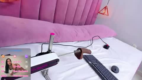 Snapshot of megansaenz_1 chatting on 17, 12, 2025 Megan online show from 17, 12, 2025