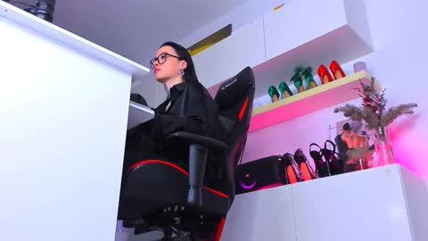 Megan online show from 7, 2, 2026