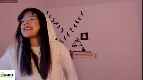 Snapshot of meganthompsonn chatting on 2, 10, 2025 Megan online show from 2, 10, 2025