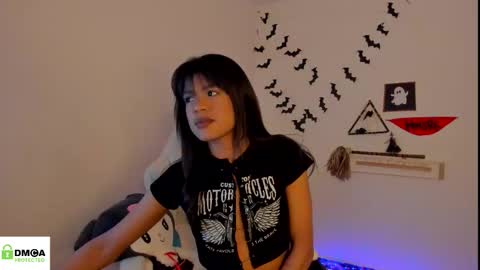Snapshot of meganthompsonn chatting on 6, 10, 2025 Megan online show from 6, 10, 2025