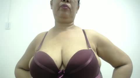 Snapshot of megatitsxxx chatting on 26, 2, 2025 milfpleasure online show from 26, 2, 2025