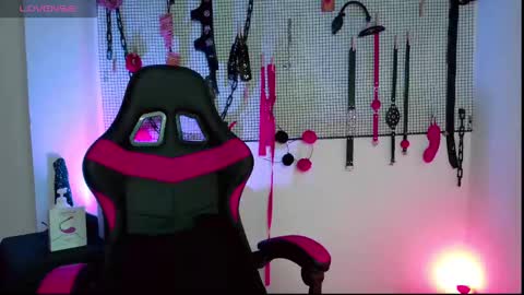 Snapshot of meggan_greey chatting on 1, 12, 2024 Your best slave  online show from 1, 12, 2024