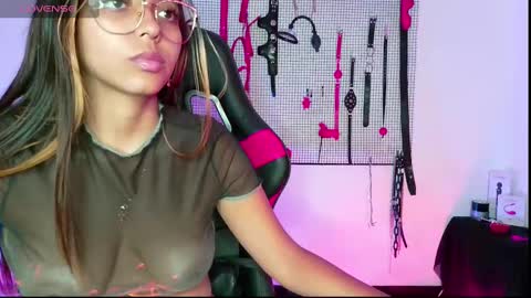 Snapshot of meggan_greey chatting on 14, 12, 2024 Your best slave  online show from 14, 12, 2024