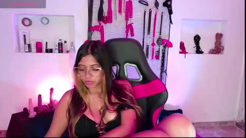 Snapshot of meggan_greey chatting on 15, 12, 2024 Your best slave  online show from 15, 12, 2024