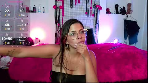 Snapshot of meggan_greey chatting on 18, 12, 2024 Your best slave  online show from 18, 12, 2024