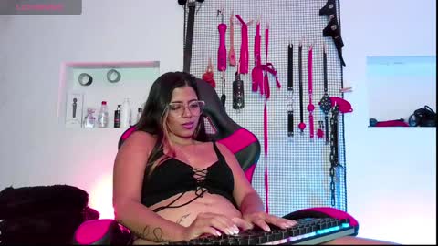 Snapshot of meggan_greey chatting on 28, 12, 2024 Your best slave  online show from 28, 12, 2024