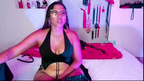 Snapshot of meggan_greey chatting on 18, 2, 2025 Your best slave  online show from 18, 2, 2025