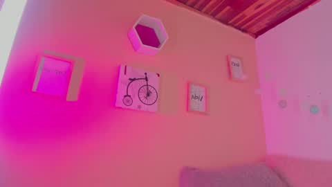 Snapshot of meggan_jade chatting on 28, 2, 2025 Meggan online show from 28, 2, 2025