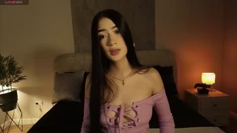 Snapshot of meggan_luxx chatting on 19, 6, 2026 MEGGAN LUXX online show from 19, 6, 2026