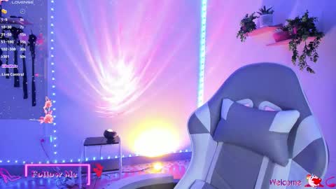   online show from 11, 11, 2025