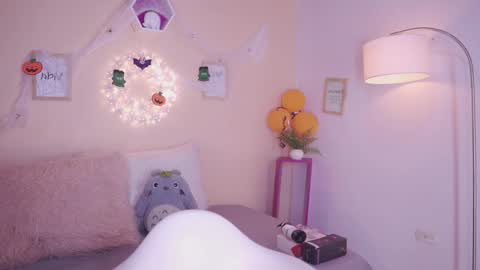 Snapshot of meggie_1j chatting on 30, 10, 2025 Meggie 1J online show from 30, 10, 2025