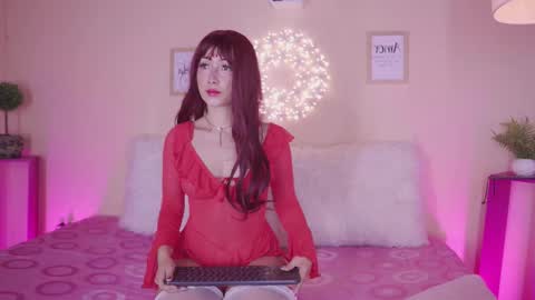 Snapshot of meggie_1j chatting on 8, 11, 2025 Meggie 1J online show from 8, 11, 2025