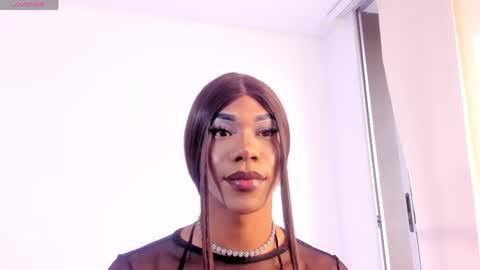 meghanallen_ online show from 28, 5, 2026