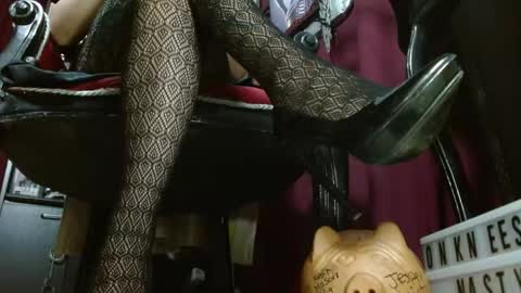 Goddess Sara online show from 31, 5, 2026