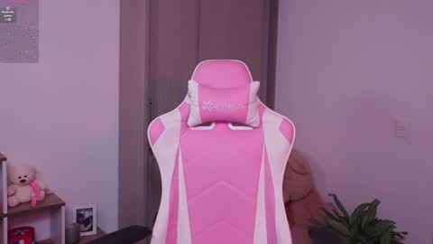 Snapshot of meiis_ chatting on 9, 3, 2025 meiis3 online show from 9, 3, 2025