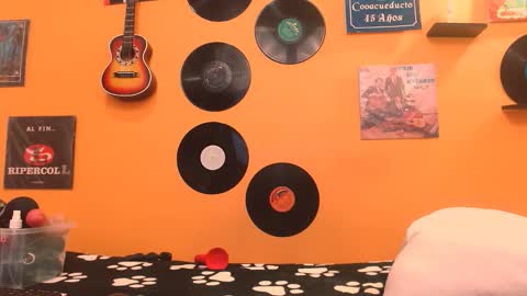 MEIS online show from 25, 11, 2025