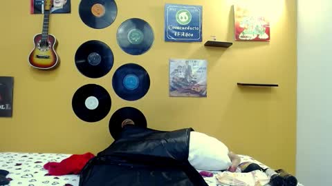 MEIS online show from 8, 2, 2026