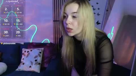 Snapshot of mel_nelson chatting on 7, 11, 2025 Mel online show from 7, 11, 2025