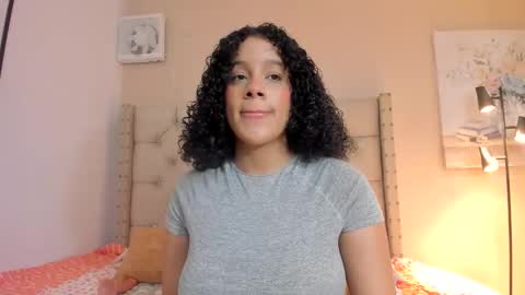 Snapshot of melania_xtreme chatting on 1, 11, 2025 melania_xtreme online show from 1, 11, 2025