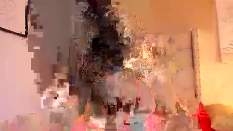 Snapshot of melania_xtreme chatting on 4, 12, 2025 melania_xtreme online show from 4, 12, 2025