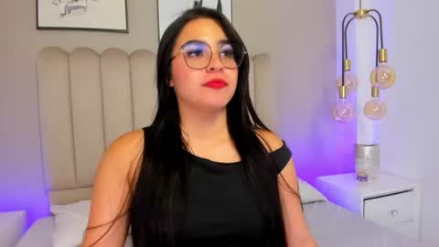 Snapshot of melanie_hillz chatting on 19, 7, 2026 Melanie online show from 19, 7, 2026